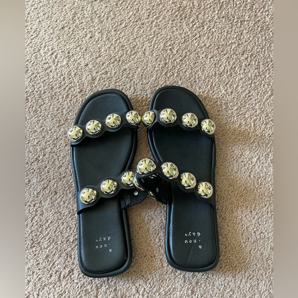 A new day women’s sandals